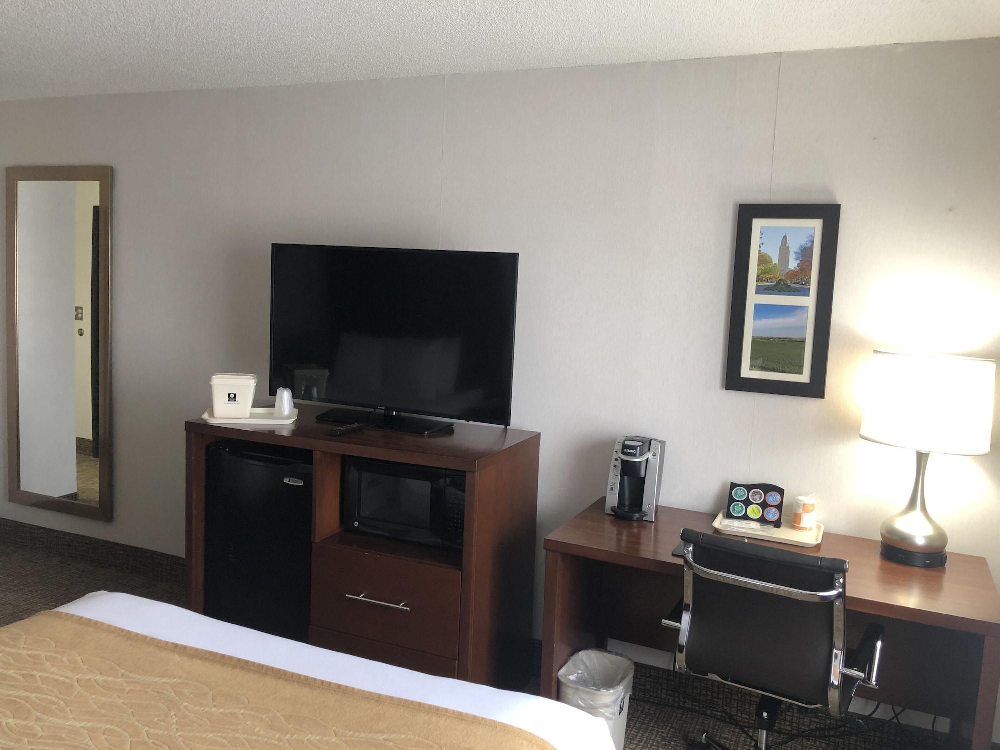 コンフォート イン グランドアイランド エクステリア 写真